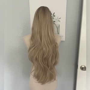 NWT women’s long blonde wig